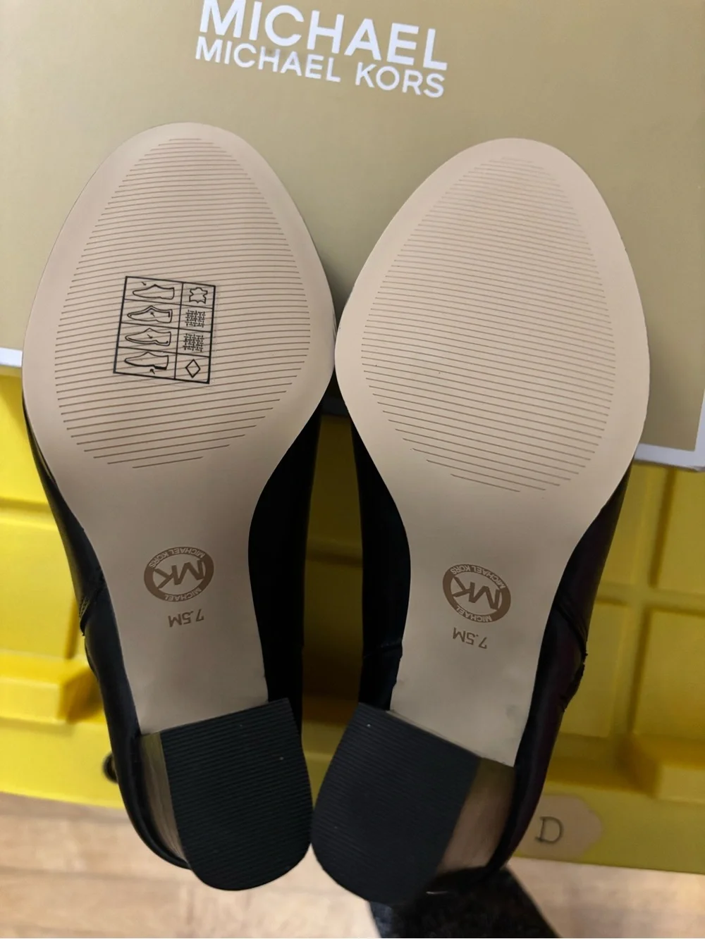 Michael Kors Margaret Bootie Vachetta Black, Women’s size 7.5M. New